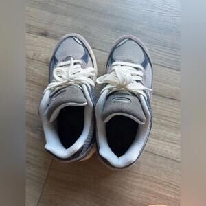 New Balance 2002R  Navy/Grey